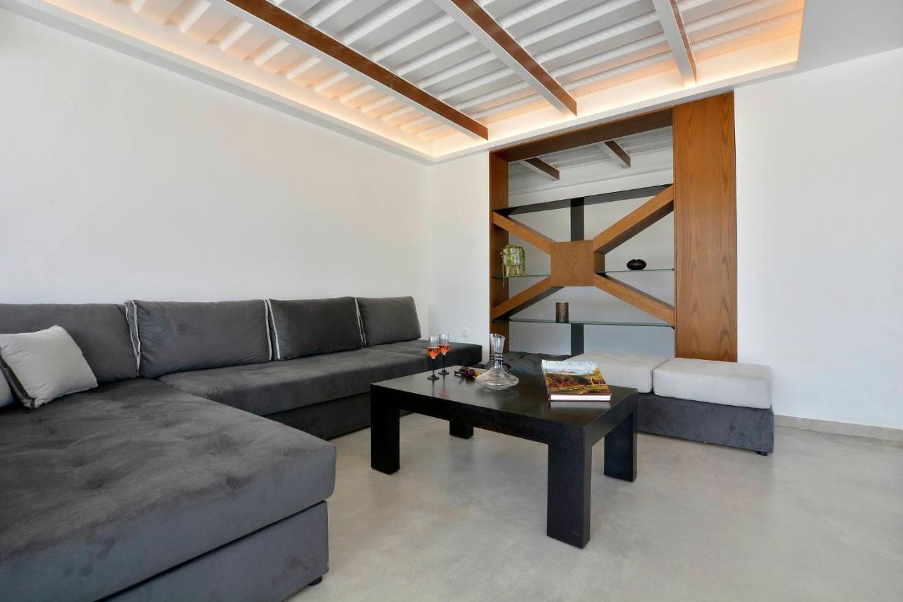 Villa Flamingo - 4 Bedrooms - Private Pool - Next To Renowned Issos Beach & Lake Korission Línia 외부 사진