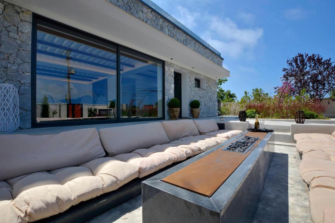 Villa Flamingo - 4 Bedrooms - Private Pool - Next To Renowned Issos Beach & Lake Korission Línia 외부 사진