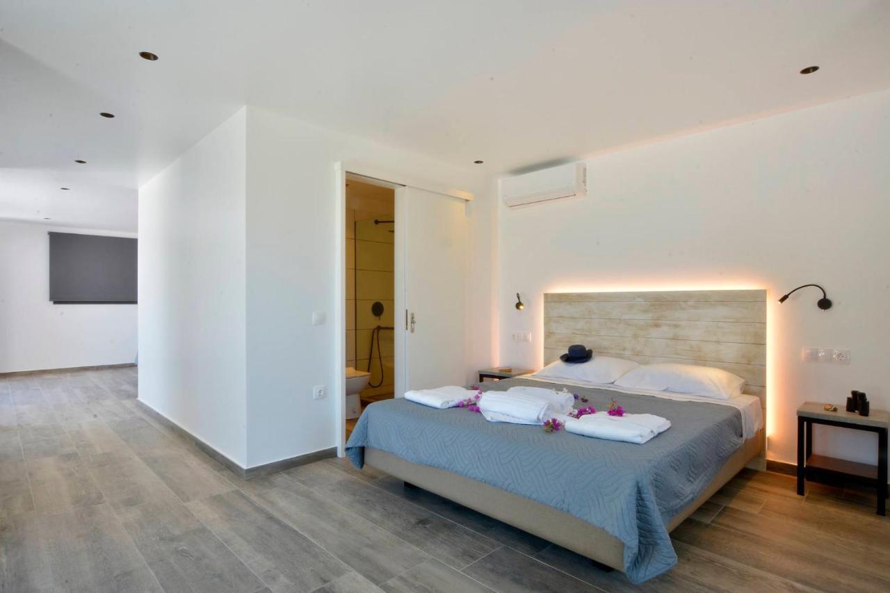 Villa Flamingo - 4 Bedrooms - Private Pool - Next To Renowned Issos Beach & Lake Korission Línia 외부 사진