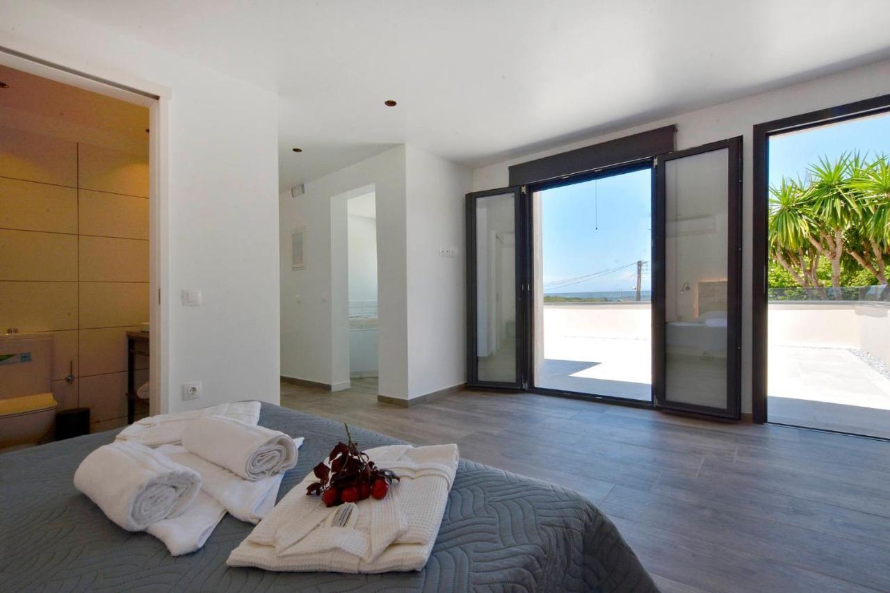 Villa Flamingo - 4 Bedrooms - Private Pool - Next To Renowned Issos Beach & Lake Korission Línia 외부 사진