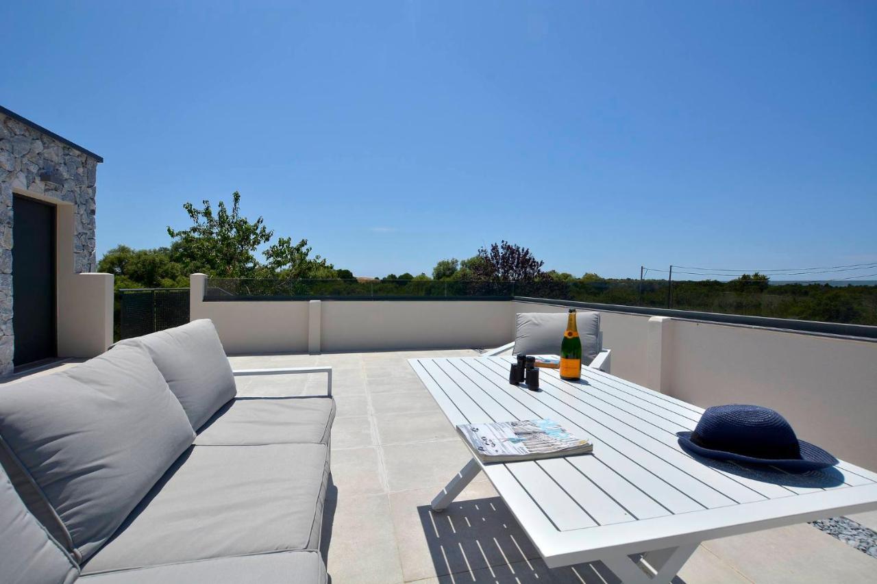 Villa Flamingo - 4 Bedrooms - Private Pool - Next To Renowned Issos Beach & Lake Korission Línia 외부 사진